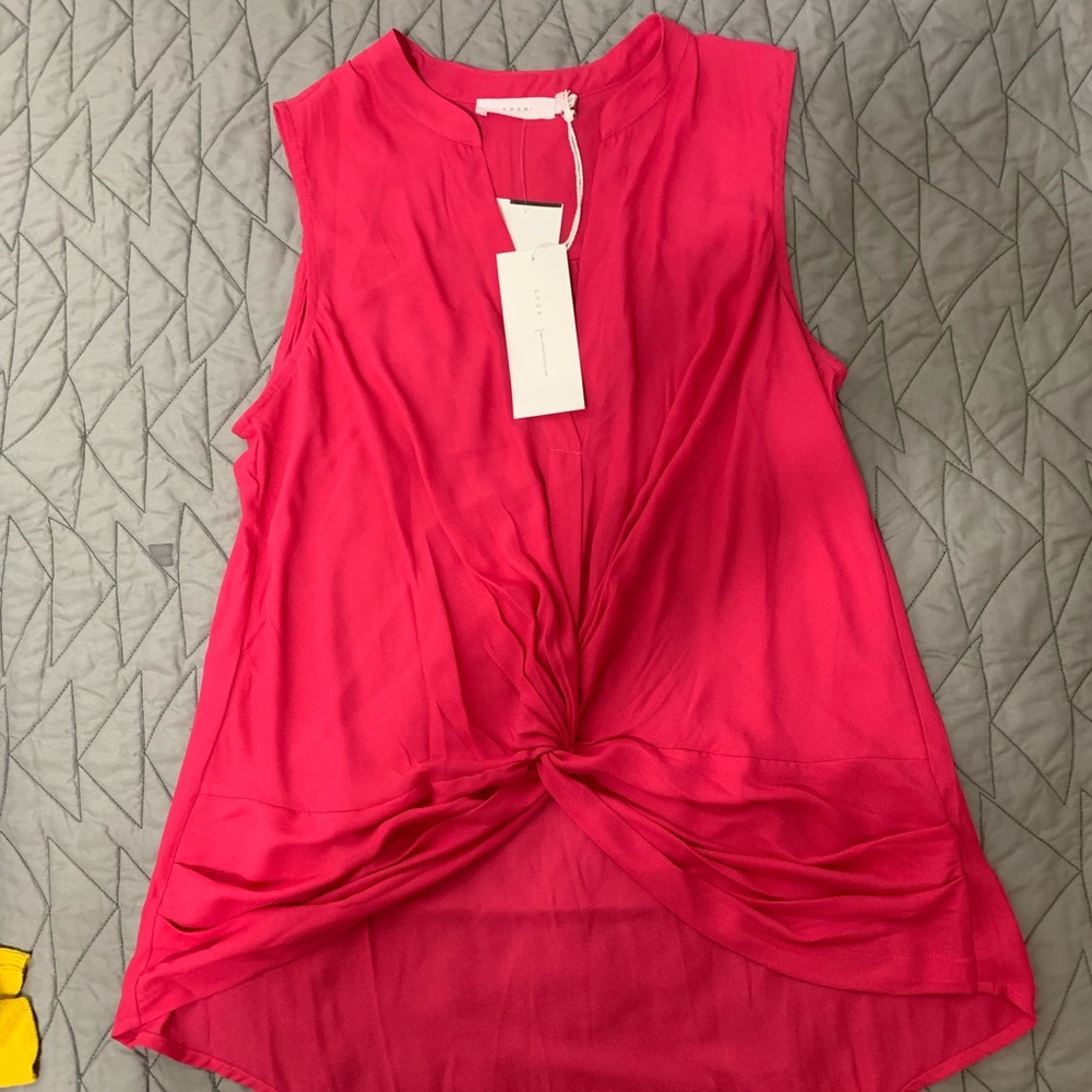Hot pink nwt lush tank top. Tie front.